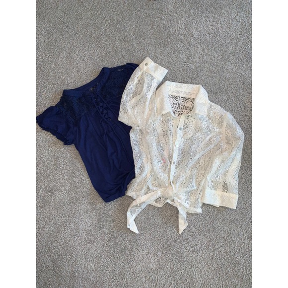 Nobrand Tops - 2 Tops